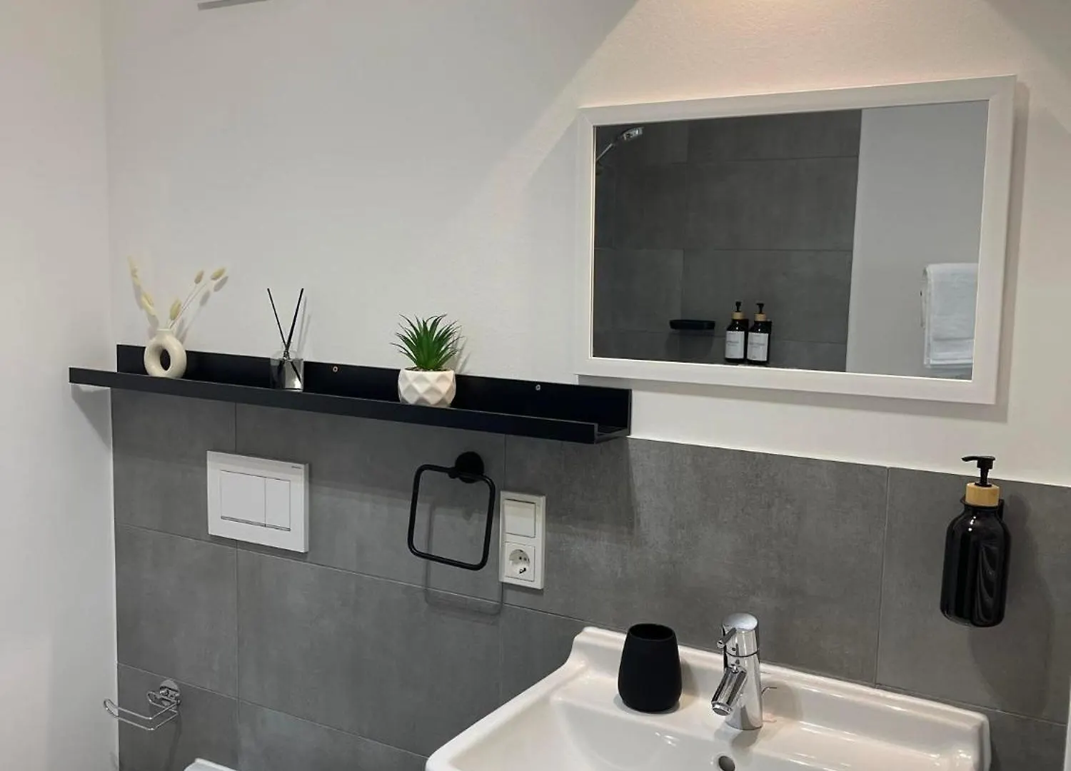 Queens Peak Apartment Colónia Alemanha